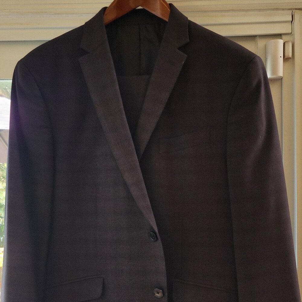 Kenneth Cole Reaction 2 Piece Suite